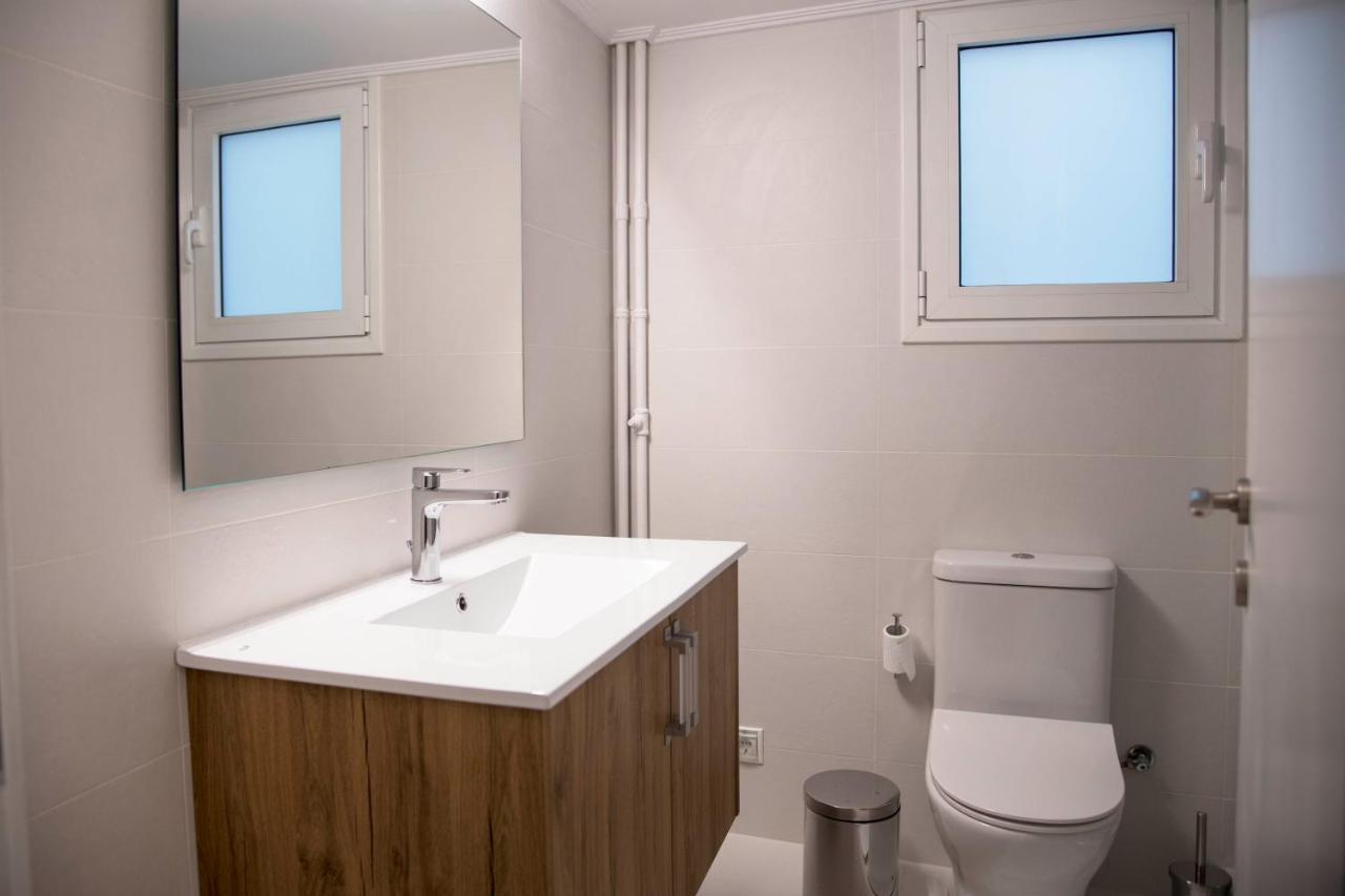 Marianna'S Stylish Brand New Apt In The Heart Of Atenas Exterior foto