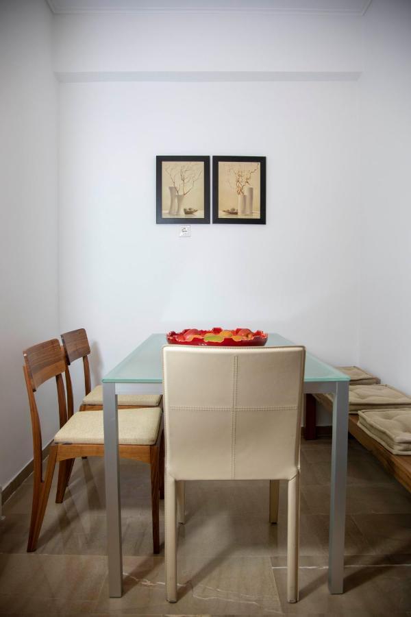 Marianna'S Stylish Brand New Apt In The Heart Of Atenas Exterior foto